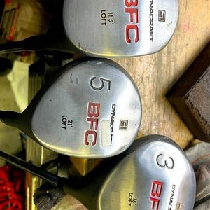 Golf clubs Dynacraft Wood 1/3/5
Right Handed